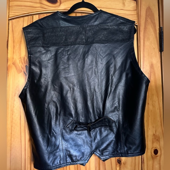 Lamb skin and ostrich leather vest - Picture 2 of 10